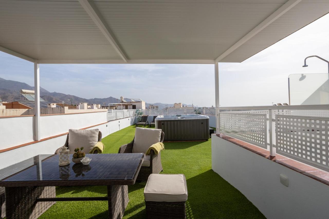 Terraza Mar Y Montana Lejlighed Nerja Eksteriør billede